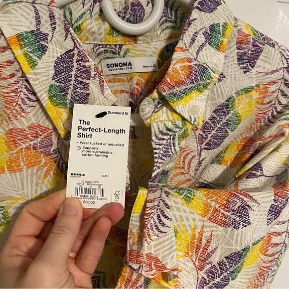 Bundle of 4 Button Down Shirts! (2 Tropical/Hawaiian pattern,1 flamingo,1 solid) - Picture 6 of 13